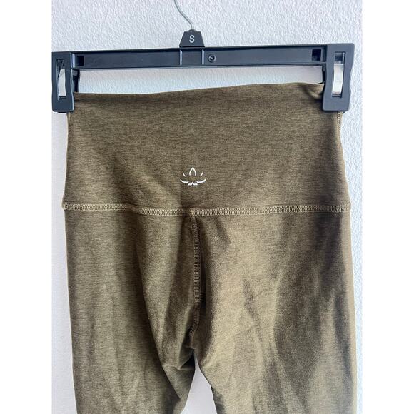 Beyond Yoga Spacedye Caught in The Midi Legging Army Green Heather S - Picture 6 of 7